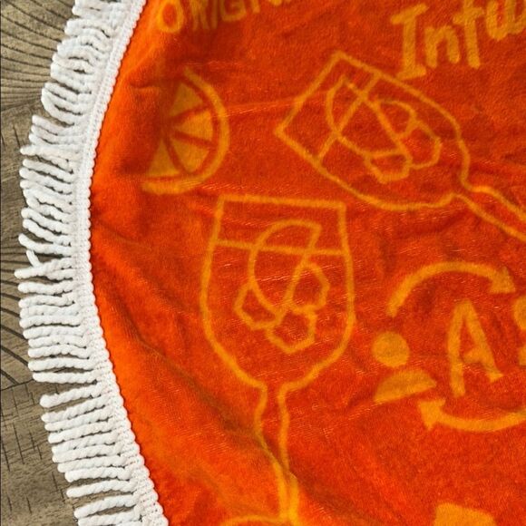 A Taste of Italy 🇮🇹 Aperol Spritz 🥂 Neon Orange and White Fringed Beach 🏖️ Towel - Picture 4 of 17